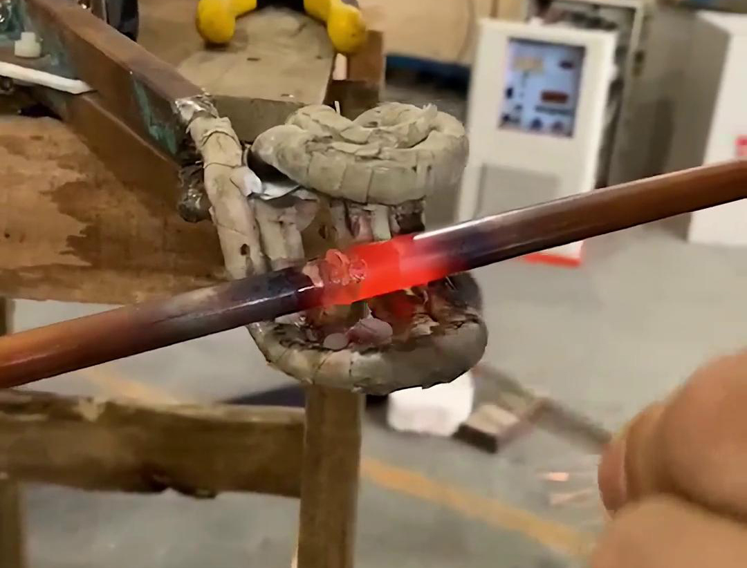 手持式高頻焊機(jī)，橫豎焊接銅管，方便操作
